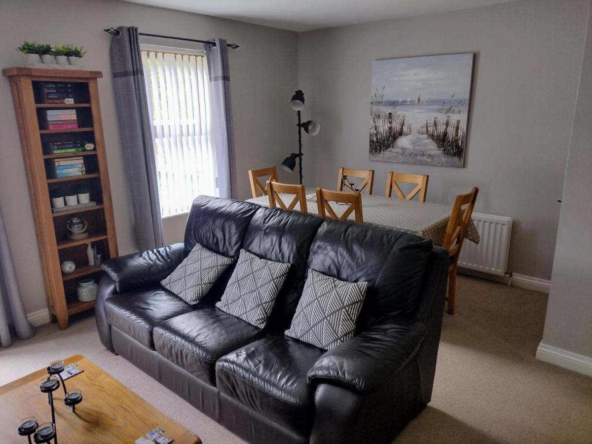 Mournes Snug Villa Нюкасъл Екстериор снимка